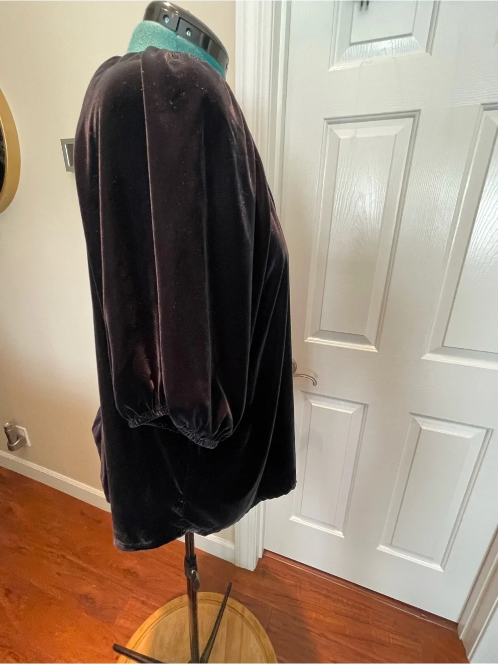 Old Navy Black Velvet Scoop-Neck Puff-Sleeve Top